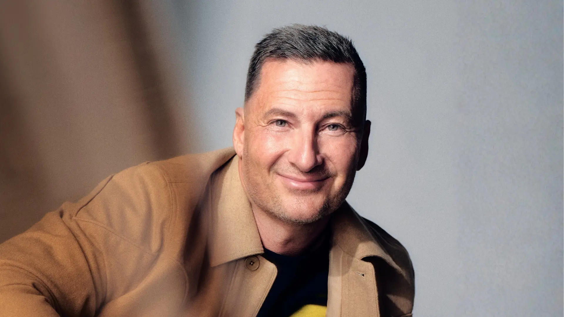 Søren Lynge - <p>Dedikeret til personlig udvikling og videnformidling - en blanding af coach, forsker og forfatter, der engagerer og inspirerer som foredragsholder.</p>