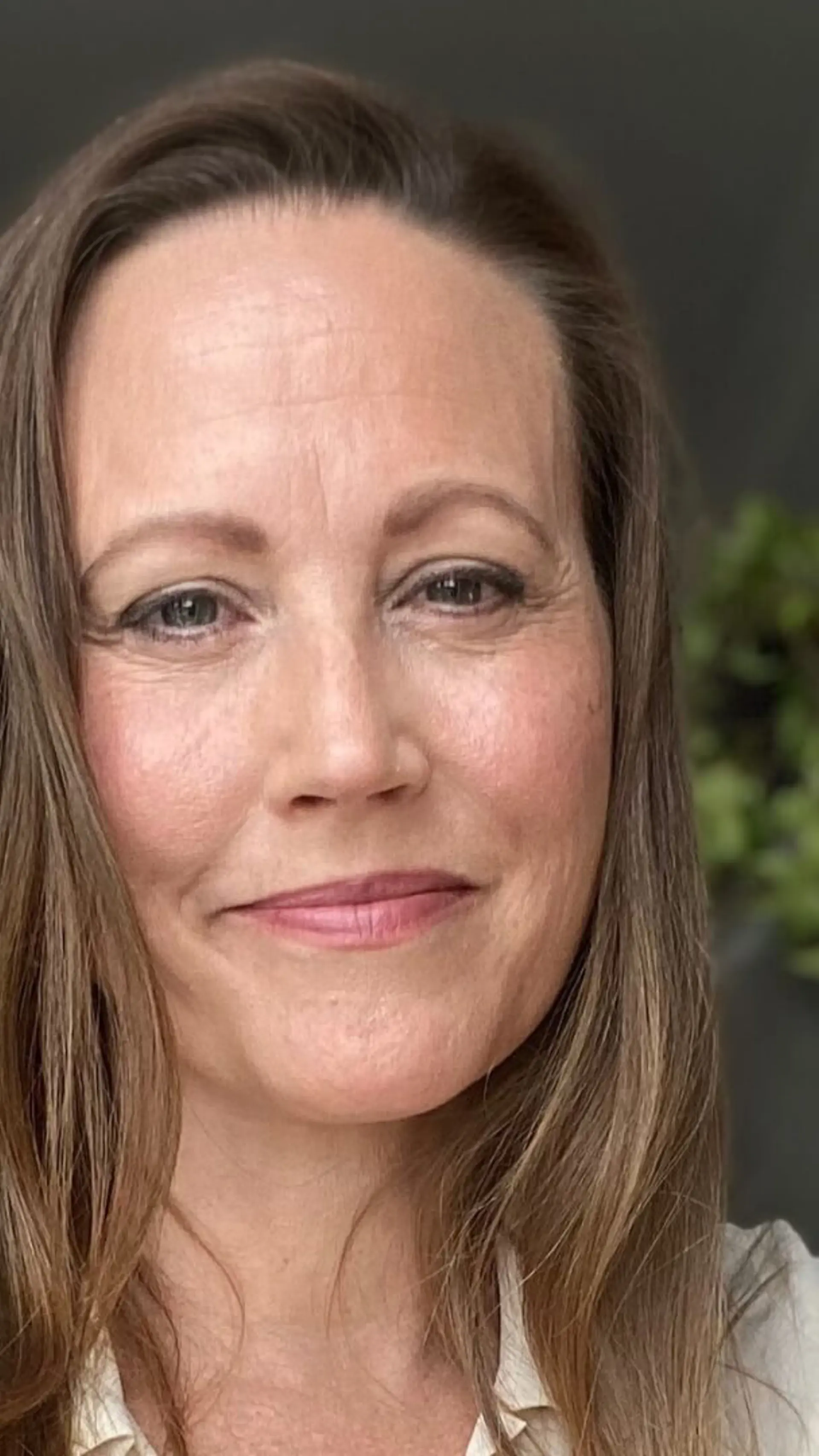 Gry Hasselbalch - <p>Internationalt anerkendt forfatter, forsker og teknologianalytiker med en dyb indsigt i, hvordan teknologi former vores samfund og menneskelige relationer.</p>