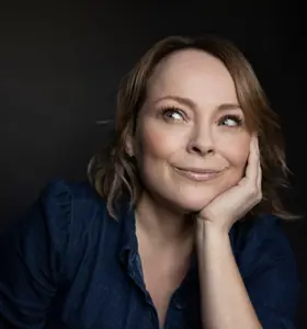 Kim Andrea Brofeldt - Forfatter der fortæller om livets vendepunkter, identitet, relationer og vejen til et nyt kapitel i livet.